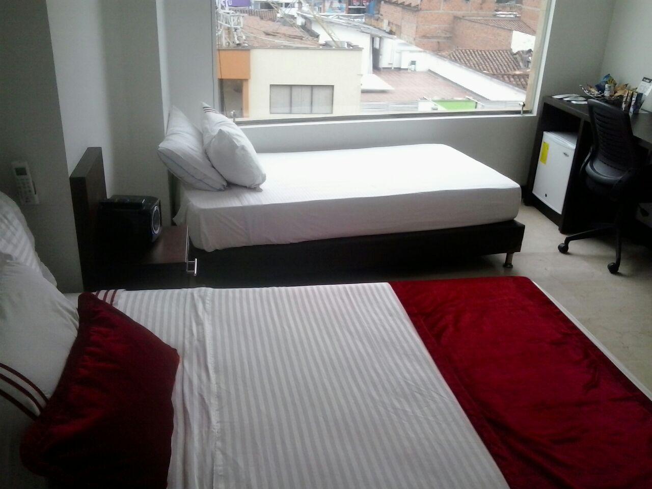 Hotel Lleras 10 Medellín Exterior foto